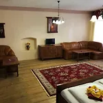 Pod Radnici Гостевой дом